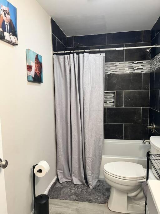 Breeze On Monmouth Apartment Нюпорт Екстериор снимка