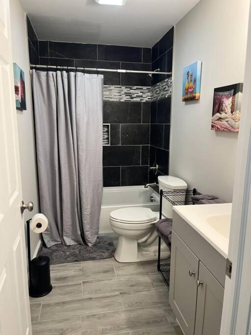 Breeze On Monmouth Apartment Нюпорт Екстериор снимка